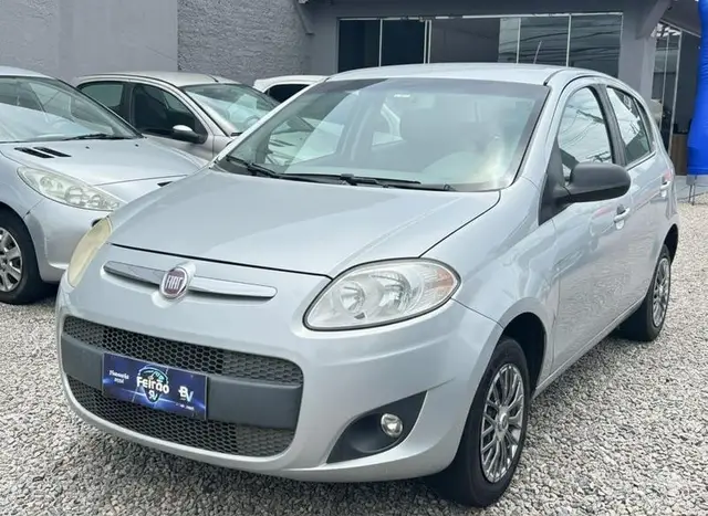 Carro Fiat Palio 2013 Attractive 1.0 Evo (Flex)