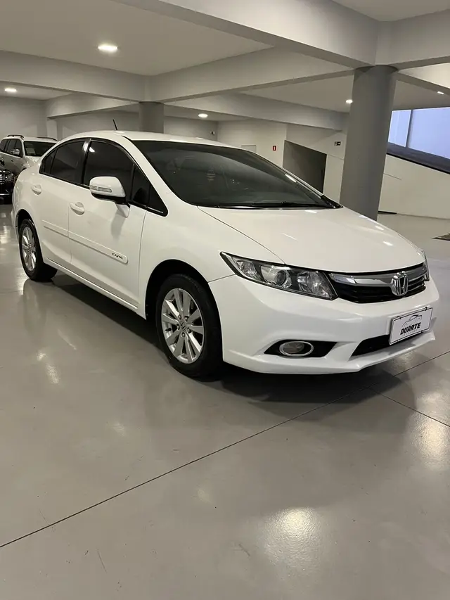 Carro Honda Civic 2014 New  LXR 2.0 i-VTEC (Aut) (Flex)