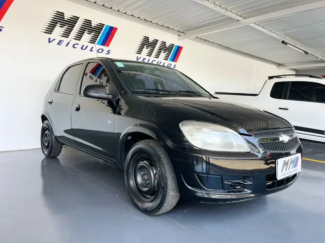 Carro Chevrolet Celta 2013 LS 1.0 (Flex) 2p
