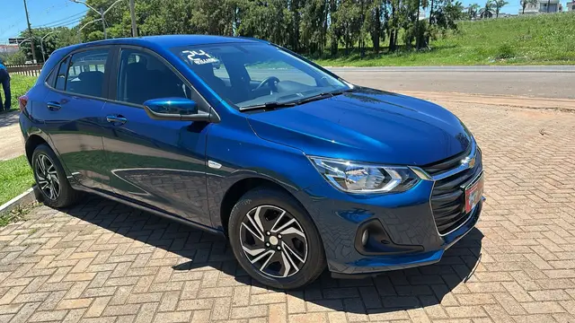 Carro Chevrolet Onix 2024 LT 1.0 Turbo