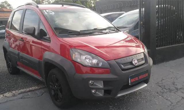 Carro Fiat Idea 2015 Adventure 1.8 16V E.TorQ (Flex)