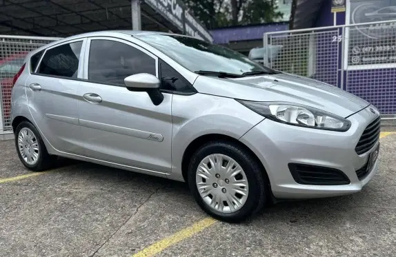 Carro Ford Fiesta Hatch 2014 1.5 (Flex)
