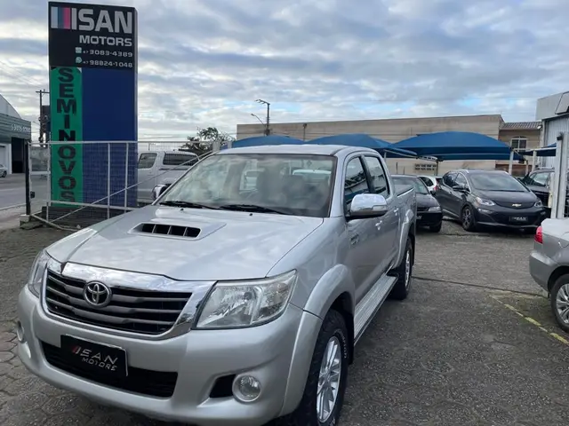 Carro Toyota Hilux Cabine Dupla 2014 Hilux 3.0 TDI 4x4 CD SRV (Aut)