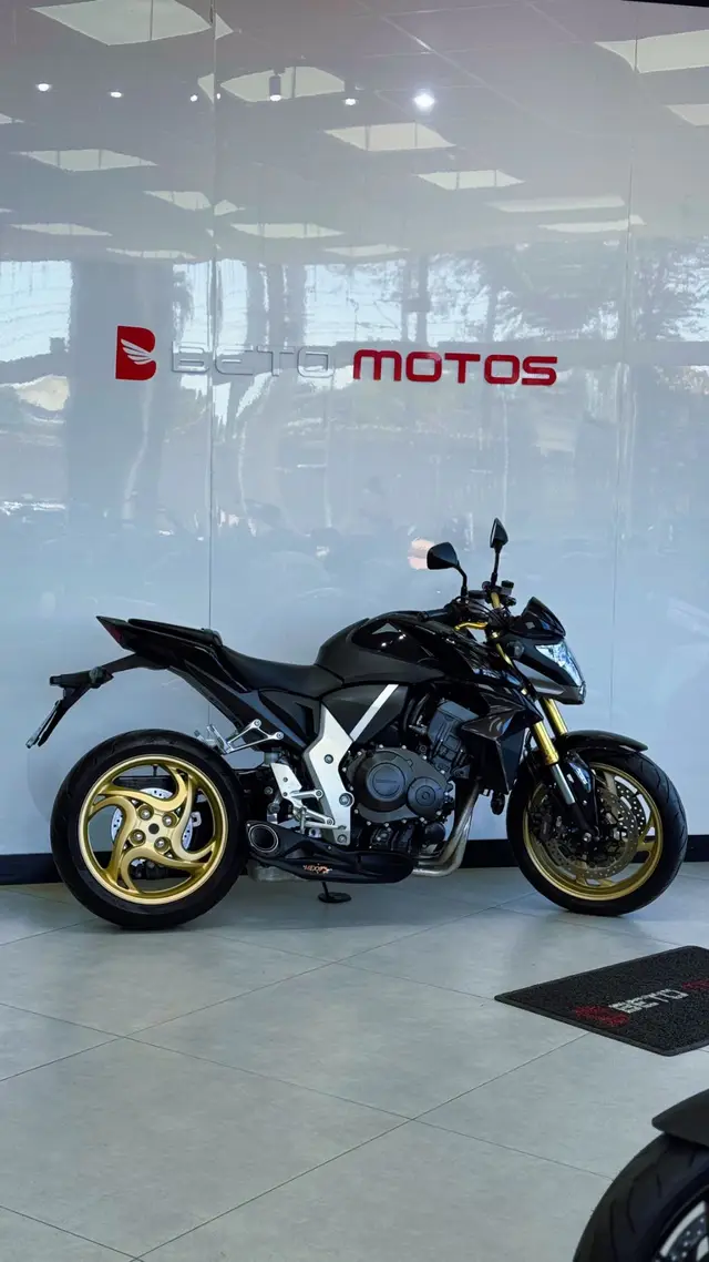 Moto Honda CB 1000R 2015 (ABS)