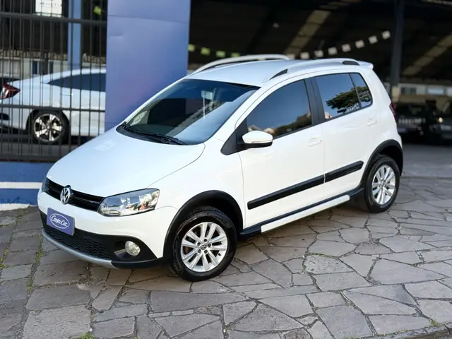 Carro Volkswagen CrossFox 2013 1.6 VHT (Flex)