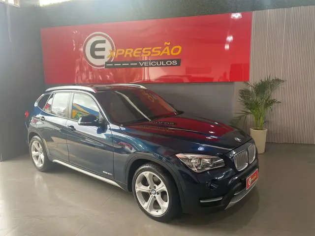 Carro BMW X1 2014 2.0 sDrive20i (Aut)