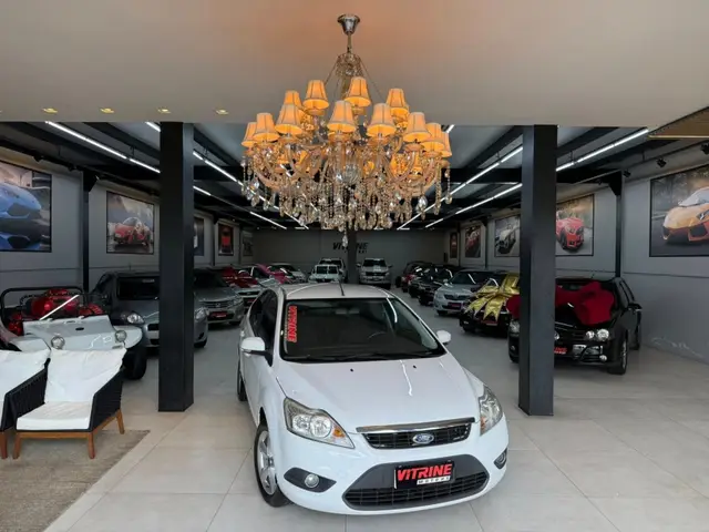 Carro Ford Focus Hatch 2011 GLX 1.6 8V (Flex)