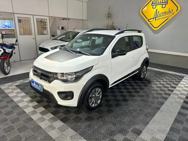 Carro Fiat Mobi 2024 Trekking 1.0