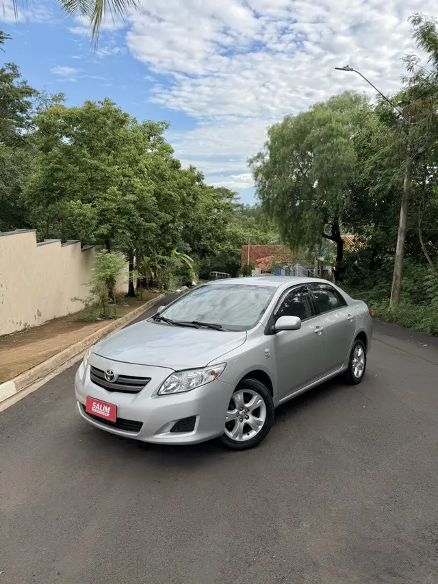 Carro Toyota Corolla 2011 Sedan GLi 1.8 16V (flex)