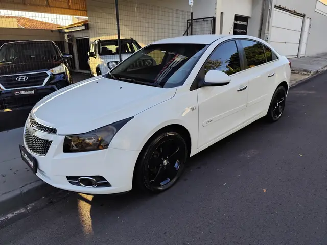 Carro Chevrolet Cruze 2014 LT 1.8 16V Ecotec (Flex)