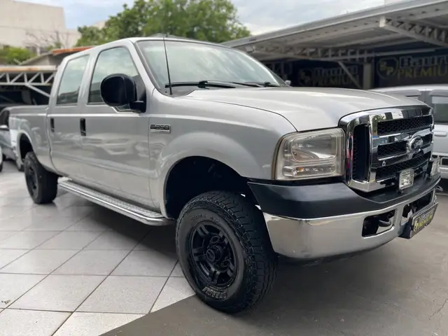 Carro Ford F-250 2009 XLT 4x4 3.9 (Cab Dupla)