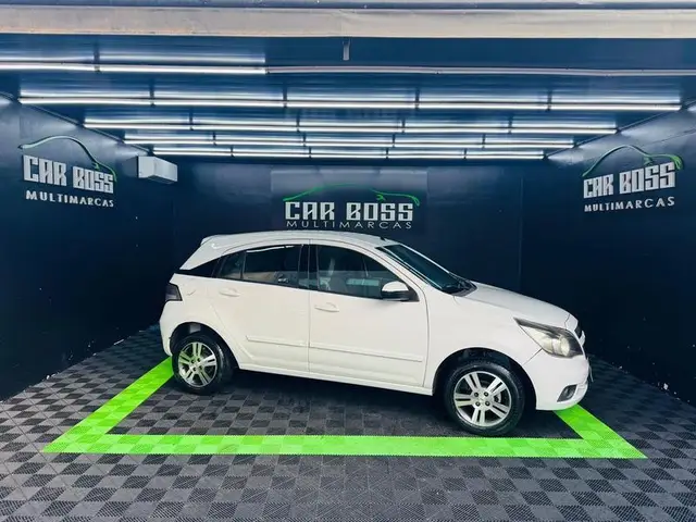 Carro Chevrolet Agile 2013 LT 1.4 8V (Flex)