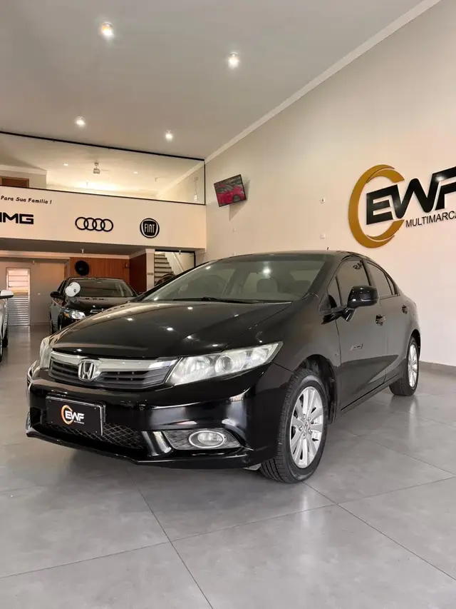 Carro Honda Civic 2014 LXS 1.8 i-VTEC (Aut) (Flex)