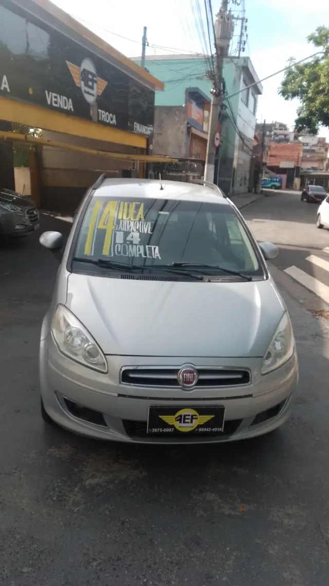 Carro Fiat Idea 2014 Attractive 1.4 8V (Flex)