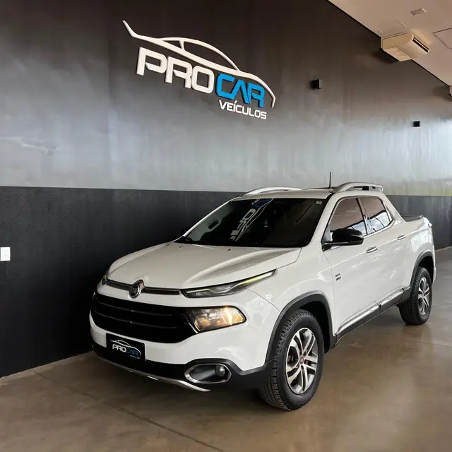 Carro Fiat Toro 2017 Volcano 2.0 diesel AT9 4x4