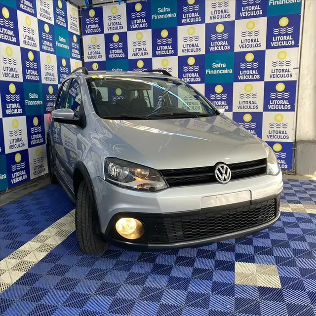 Carro Volkswagen SpaceCross 2013 1.6 8V (Flex)