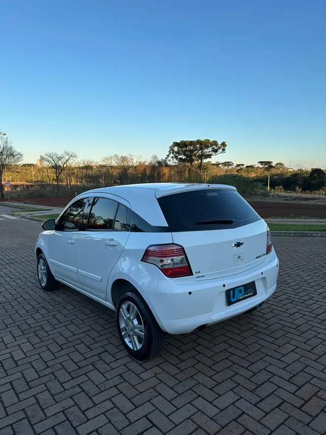 Carro Chevrolet Agile 2012 LTZ 1.4 8V (Flex)