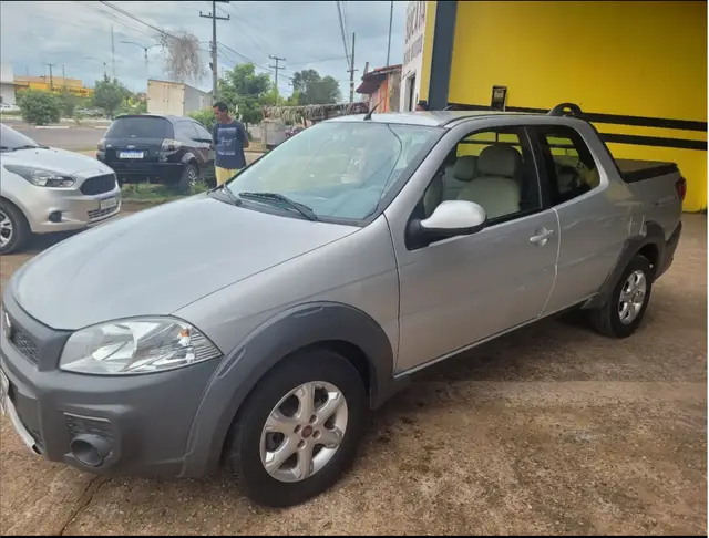 Carro Fiat Strada 2019 1.4 CD Freedom