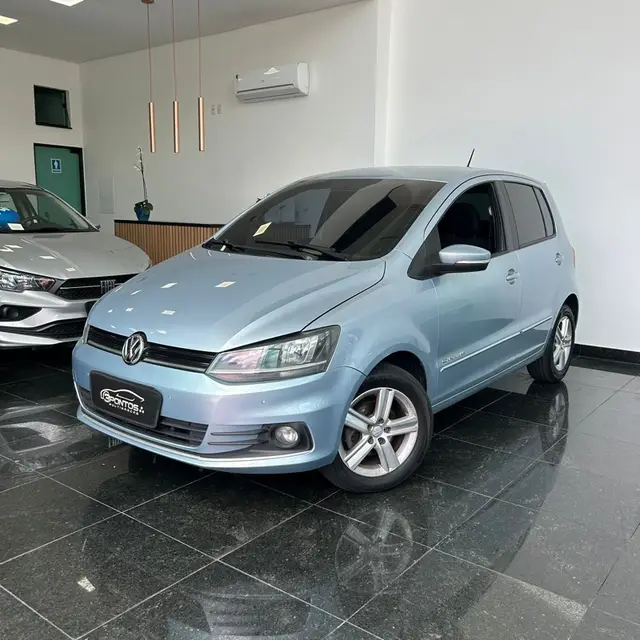 Carro Volkswagen Fox 2015 Comfortline I-Motion 1.6 MSI (Flex)