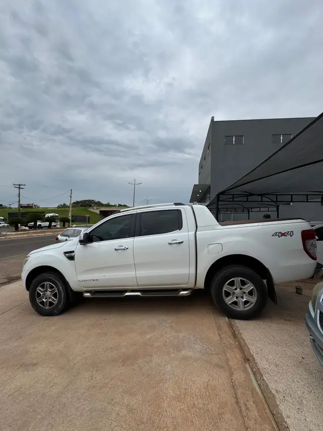 Carro Ford Ranger Cabine Dupla 2013 Ranger 3.2 Limited CD 4x4 (Aut)