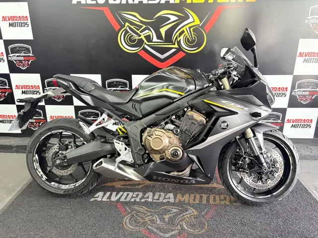 Moto Honda CB 650R 2023 (ABS)