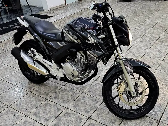 Moto Honda CB 250F Twister 2022 (CBS)