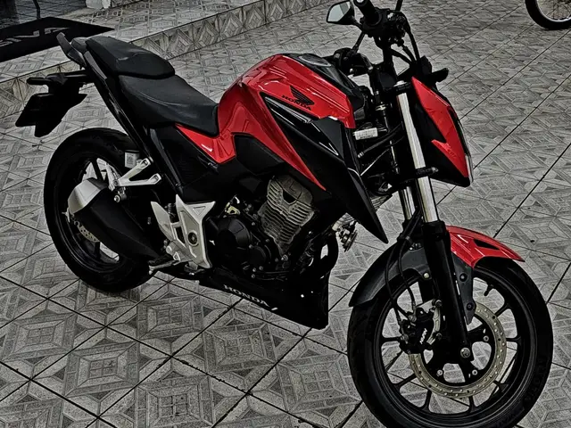 Moto Honda CB 300F Twister 2023 (ABS)