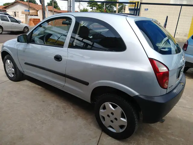 Carro Chevrolet Celta 2010 Life 1.0 VHCE (Flex) 2p