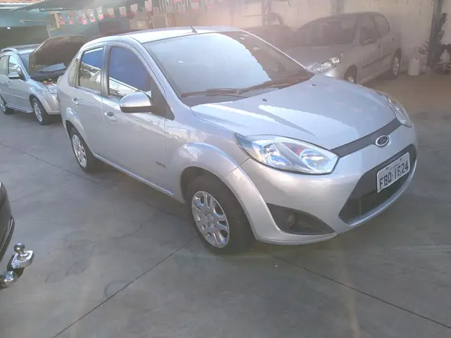 Carro Ford Fiesta Sedan 2013 Sed. 1.6 8V Flex 4p