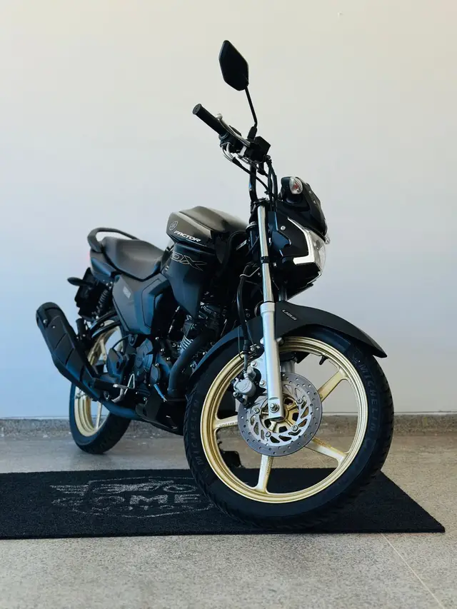 Moto Yamaha YBR 150 Factor 2025 DX