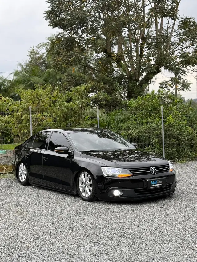 Carro Volkswagen Jetta 2014 2.0 Comfortline Tiptronic (Flex)