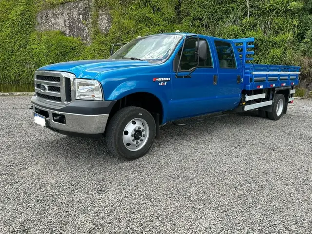 Caminhão Ford F 4000 2016 4x4