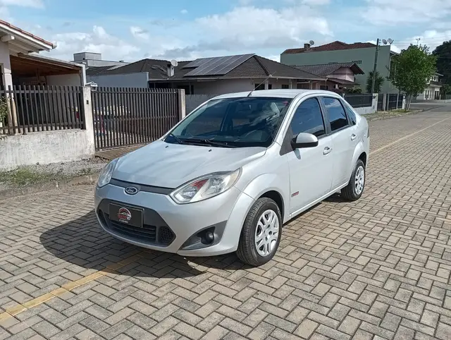 Carro Ford Fiesta Sedan 2011 1.6 (Flex)