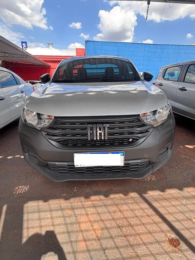 Carro Fiat Strada 2023 Endurance 1.4 Cabine Plus (Flex)