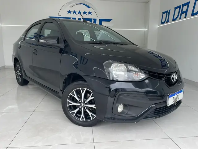 Carro Toyota Etios Sedan 2019 Platinum 1.5 (Aut) (Flex)