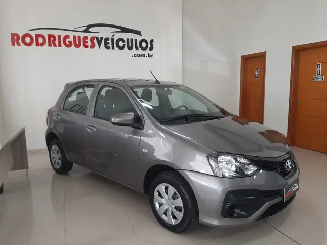 Carro Toyota Etios 2019 X 1.3 (Flex)