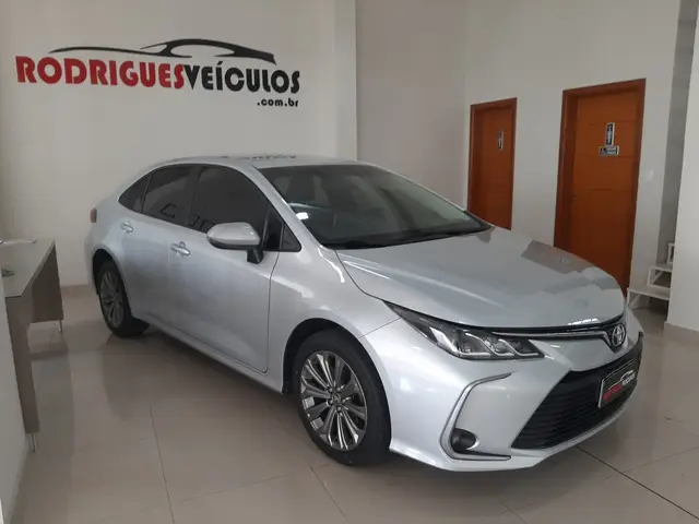 Carro Toyota Corolla 2021 XEi 2.0 Flex 16V Aut.