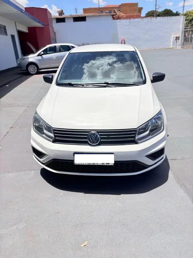Carro Volkswagen Voyage 2022 1.6