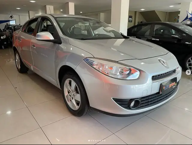Carro Renault Fluence 2014 2.0 16V Dynamique (Flex)