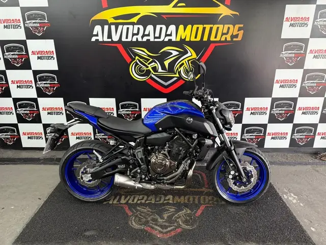 Moto Yamaha MT-07 2024 ABS