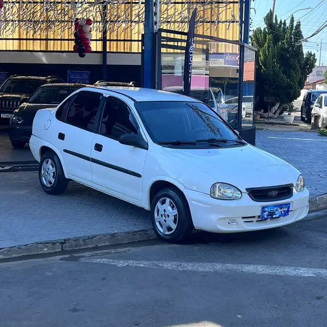 Carro Chevrolet Classic 2010 Life 1.0 VHCE (Flex)