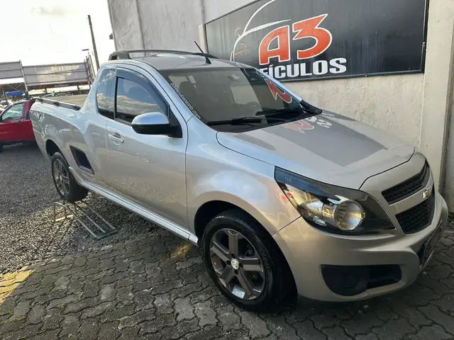 Carro Chevrolet Montana 2018 Sport 1.4 (Flex)