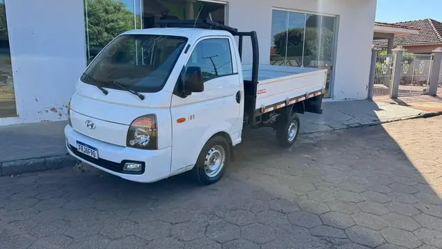 Caminhão Hyundai HR 2014 2.5 TCI HD Longo com Caçamba