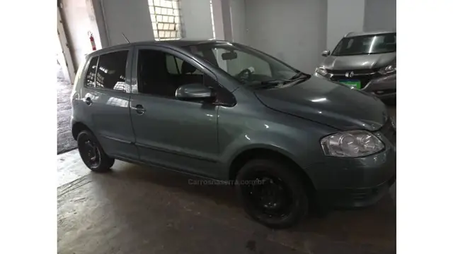 Carro Volkswagen Fox 2009 1.0 8V (Flex) 4p