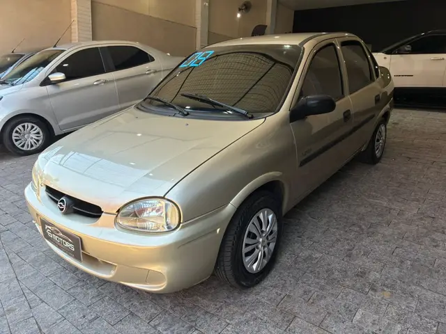Carro Chevrolet Classic 2008 Corsa Sedan  Life 1.0 VHC (Flex)