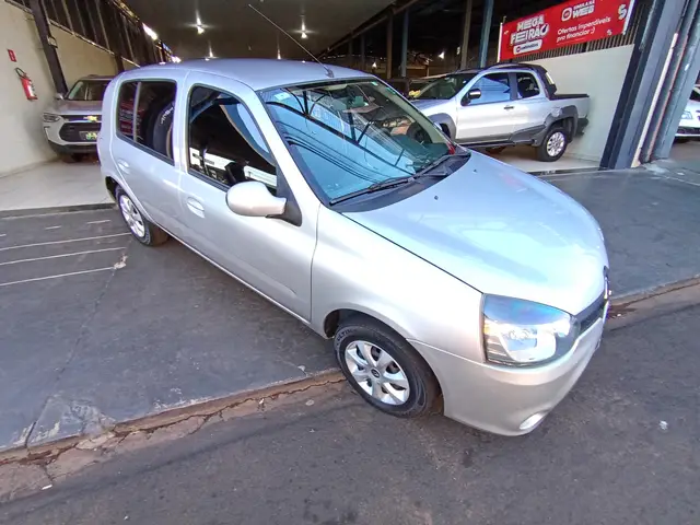 Carro Renault Clio 2016 Expression 1.0 16V (Flex)