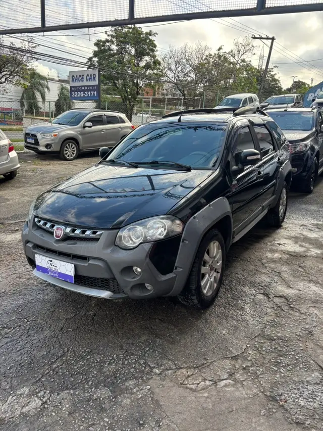 Carro Fiat Weekend 2015 Adventure Locker 1.8 8V (Flex)