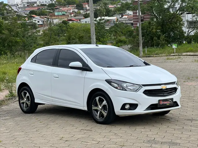 Carro Chevrolet Onix 2018 1.4 LTZ SPE/4