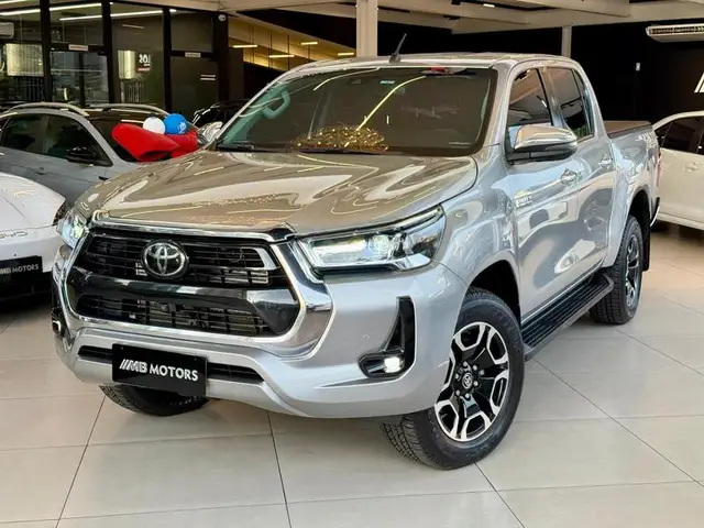 Carro Toyota Hilux Cabine Dupla 2023 SRX 4x4 2.8 Diesel