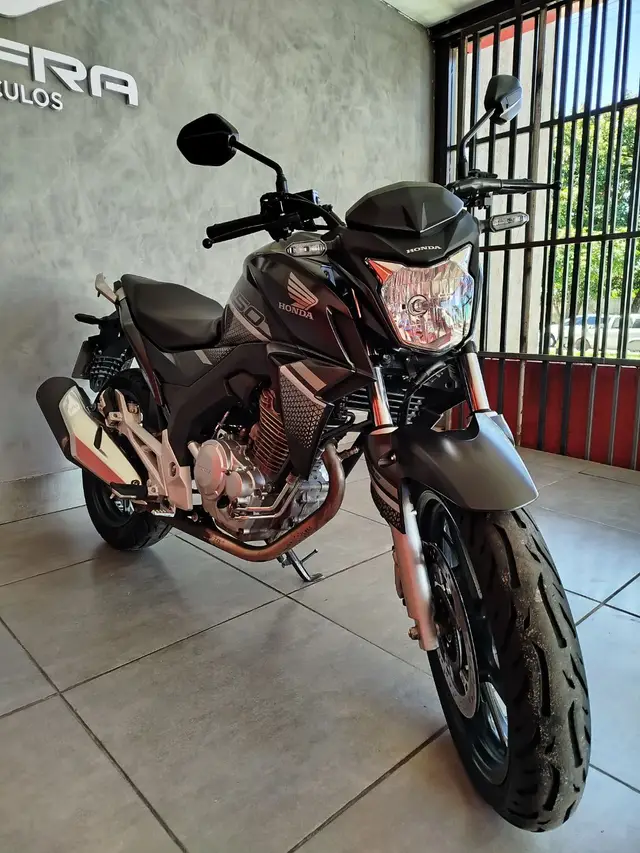 Moto Honda CB 250F Twister 2022 250F (ABS)
